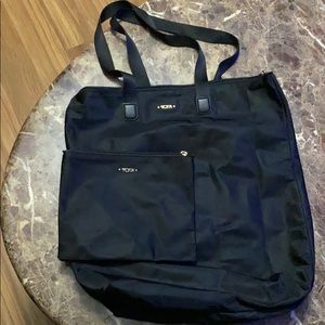 tumi packable tote